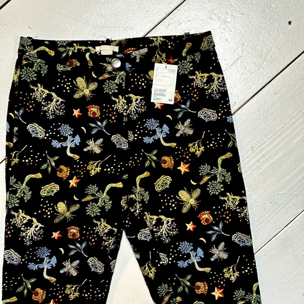 H&M Black Floral Patterned Pants